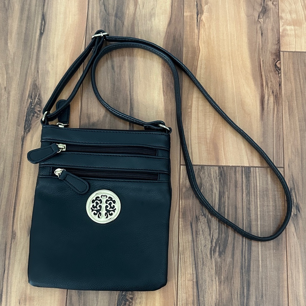 Elegant Black Crossbody Bag